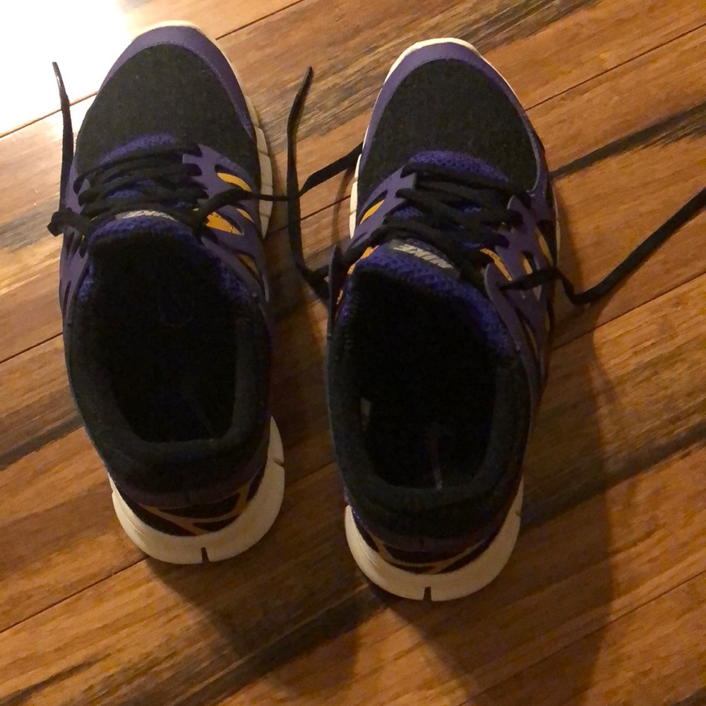 Nike Free Runs